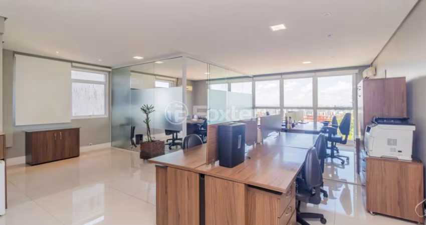 Sala comercial com 1 sala à venda na Avenida Carlos Gomes, 2012, Três Figueiras, Porto Alegre