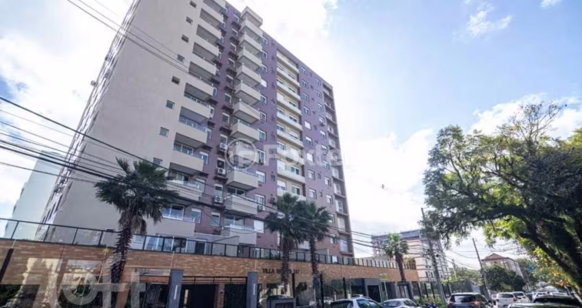 Apartamento com 3 quartos à venda na Rua Roque Calage, 247, Passo da Areia, Porto Alegre