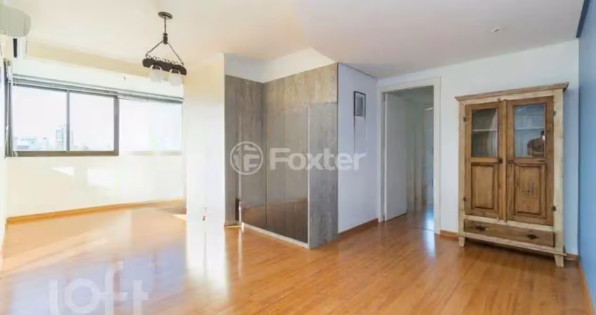 Apartamento com 2 quartos à venda na Rua Roque Calage, 566, Passo da Areia, Porto Alegre
