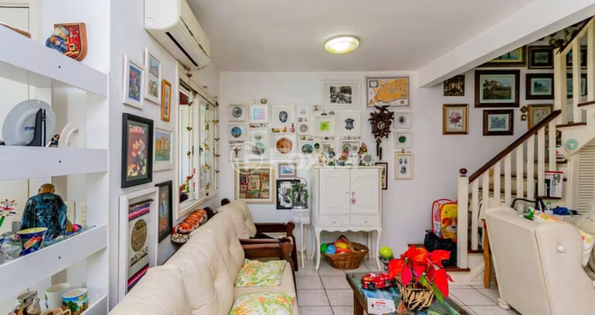 Casa em condomínio fechado com 3 quartos à venda na Estrada João Salomoni, 131, Vila Nova, Porto Alegre