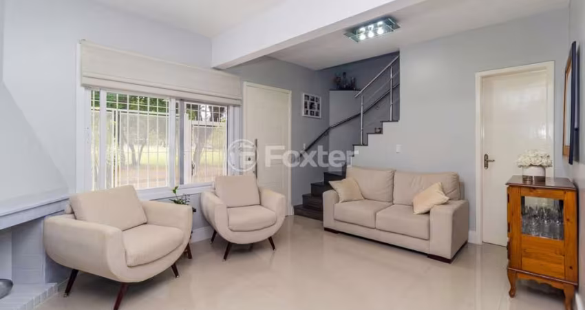 Casa com 3 quartos à venda na Rua das Caravelas, 88, Vila Ipiranga, Porto Alegre