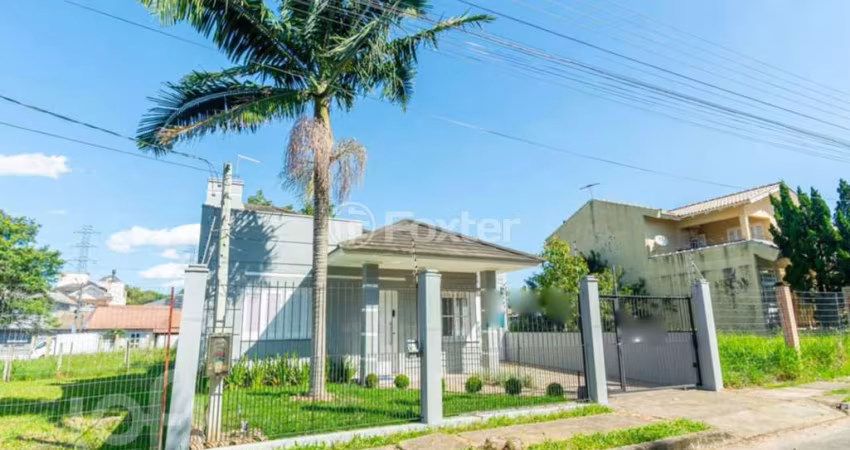 Casa com 2 quartos à venda na Rua Nildo Delfino, 181, Parque da Matriz, Cachoeirinha