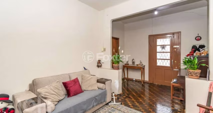Casa com 3 quartos à venda na Rua Paissandu, 412, Partenon, Porto Alegre