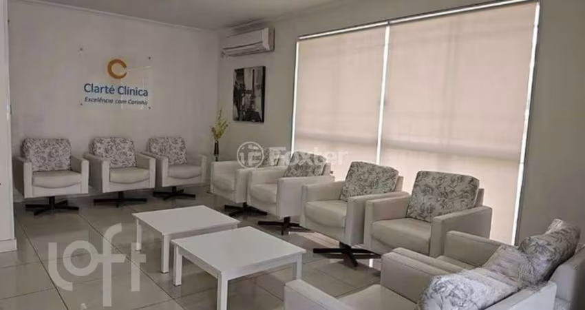 Casa com 3 quartos à venda na Rua Pinaré, 203, Vila Assunção, Porto Alegre