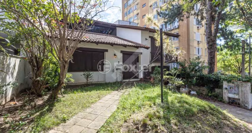 Casa com 3 quartos à venda na Avenida Alvarenga, 331, Boa Vista, Porto Alegre