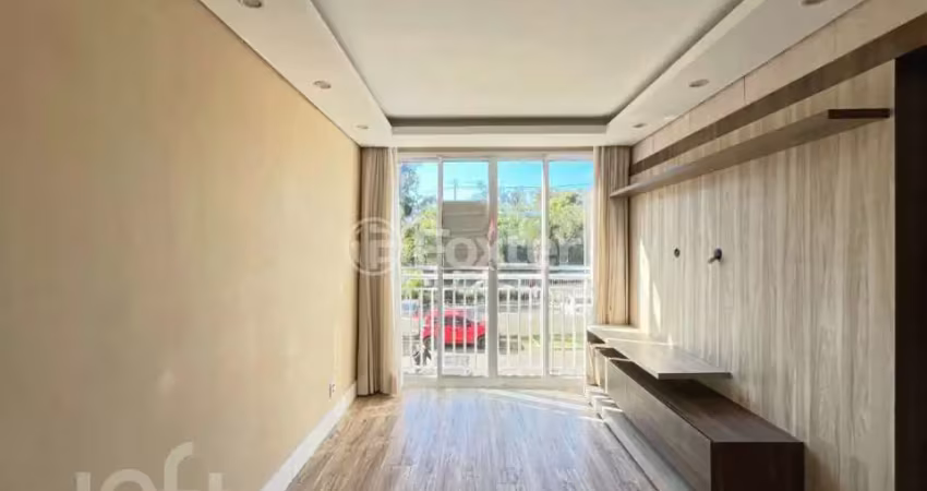 Apartamento com 2 quartos à venda na Rua Walton Pontes Carpes, 39, Vila Nova, Porto Alegre