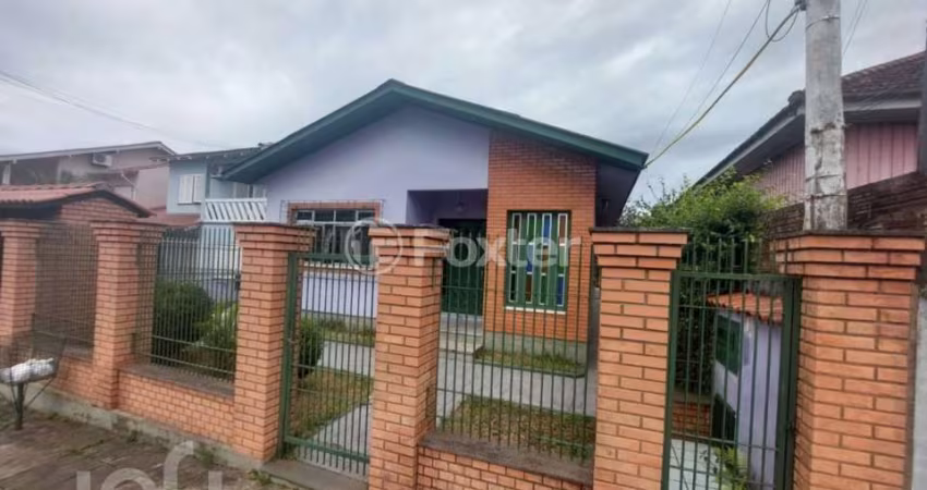 Casa com 3 quartos à venda na Rua Assis Brasil, 145, Nossa Senhora das Graças, Canoas