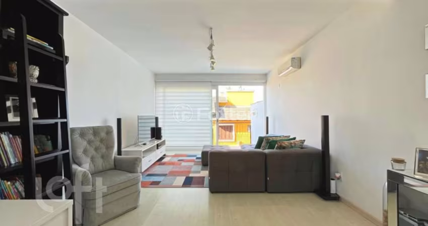Casa em condomínio fechado com 3 quartos à venda na Rua Padre João Batista Reus, 2133, Vila Conceição, Porto Alegre
