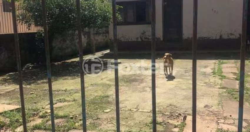 Casa com 4 quartos à venda na Avenida João de Saldanha, 102, Santa Maria Goretti, Porto Alegre