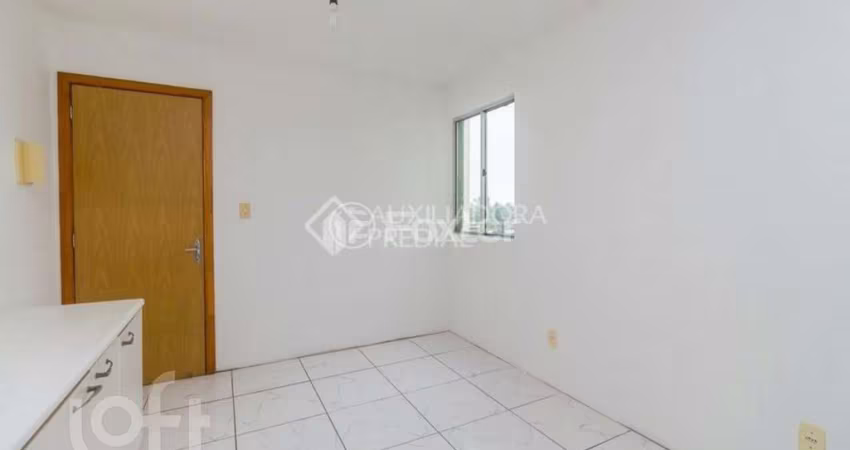 Apartamento com 2 quartos à venda na Rua Capitão Pedroso, 560, Restinga, Porto Alegre