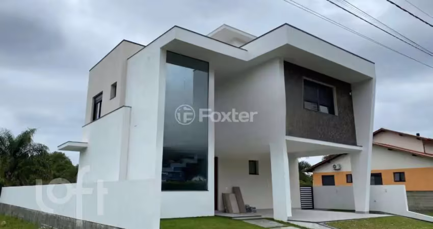 Casa em condomínio fechado com 3 quartos à venda na Rua do Lamim, 2736, Canasvieiras, Florianópolis