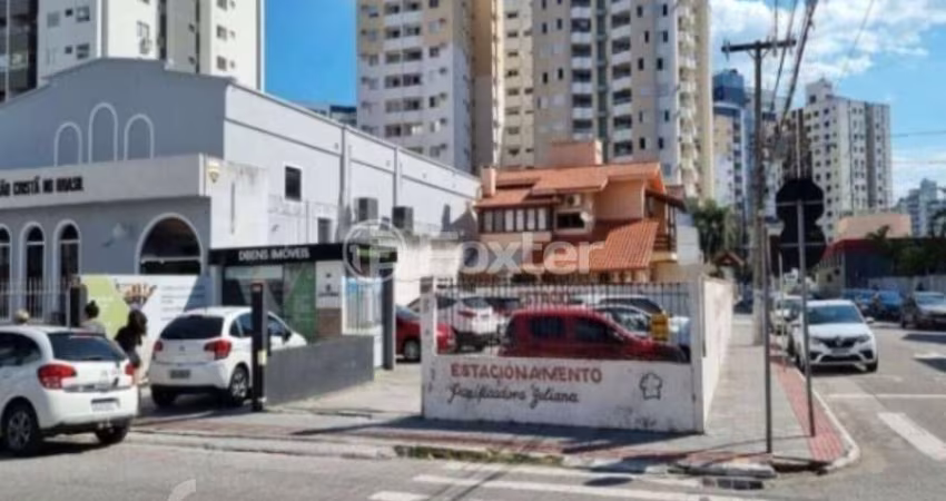 Casa com 3 quartos à venda na Avenida Salvador Di Bernardi, 805, Campinas, São José