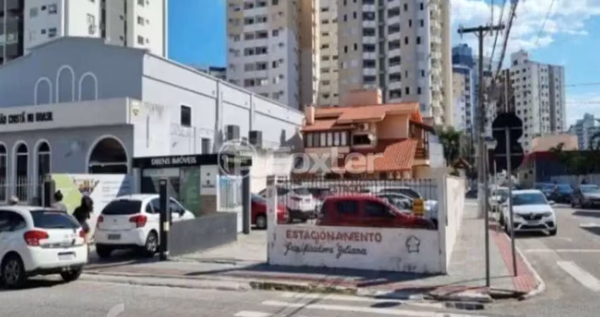 Casa com 3 quartos à venda na Avenida Salvador Di Bernardi, 805, Campinas, São José