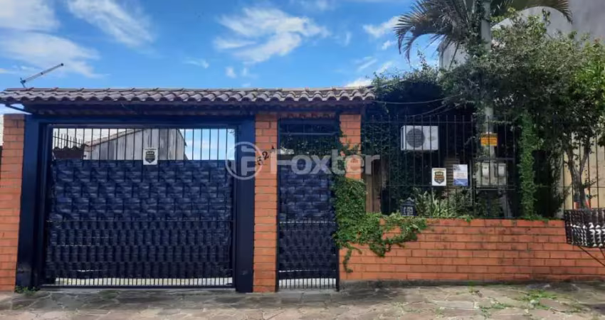 Casa com 3 quartos à venda na Rua Felipe Camarão, 524, Formoza, Alvorada