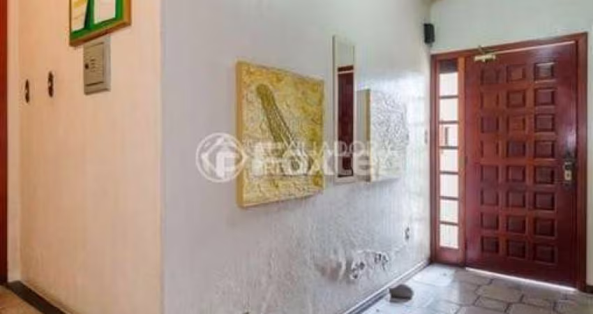 Apartamento com 3 quartos à venda na Rua Cangussu, 236, Nonoai, Porto Alegre