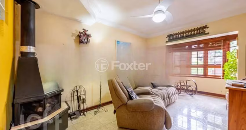 Casa com 3 quartos à venda na Rua Azevedo Sodré, 207, Passo da Areia, Porto Alegre