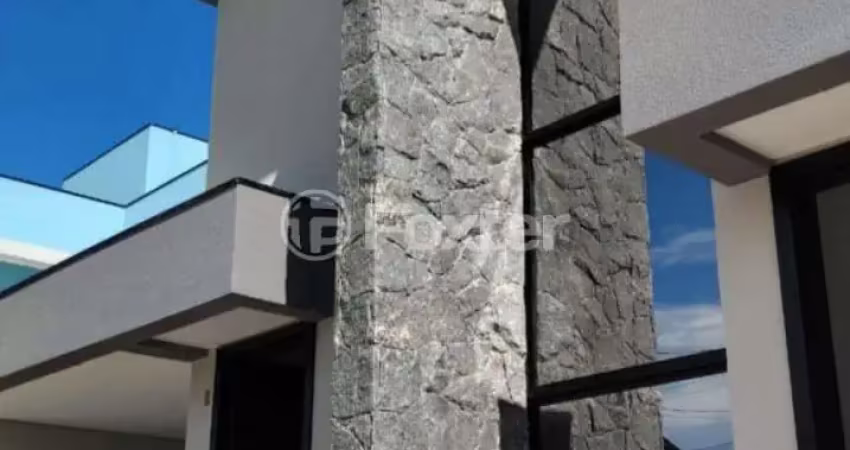 Casa com 3 quartos à venda na Rua Pedro Fernandes, 821, Carianos, Florianópolis
