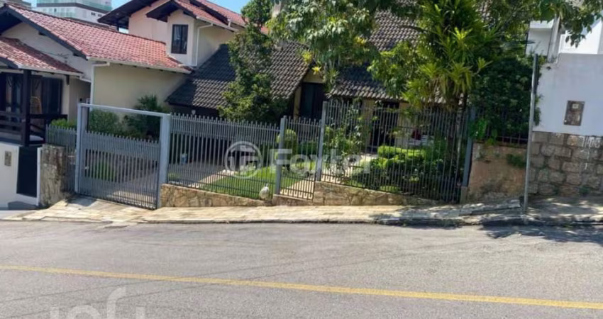 Casa com 3 quartos à venda na Rua João Carvalho, 223, Agronômica, Florianópolis