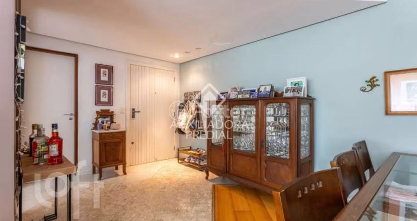 Apartamento com 3 quartos à venda na Rua Castro Alves, 341, Independência, Porto Alegre