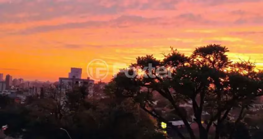 Casa com 2 quartos à venda na Rua Paes Leme, 455, Vila Nova, Novo Hamburgo