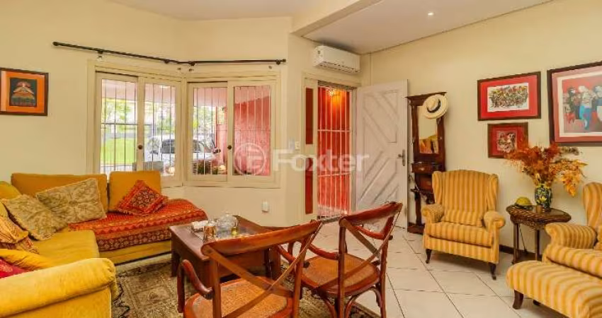 Casa com 3 quartos à venda na Praça Dom Pedro, 106, Vila Ipiranga, Porto Alegre
