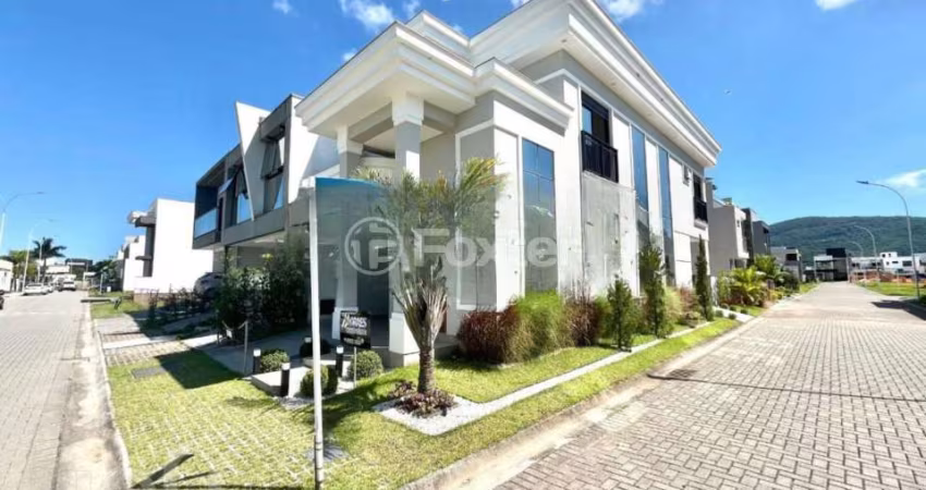 Casa em condomínio fechado com 3 quartos à venda na Avenida Wilson Castelo Branco, 184, Beira Rio, Biguaçu
