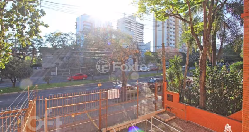 Casa com 3 quartos à venda na Rua Professor Cristiano Fischer, 172, Jardim do Salso, Porto Alegre