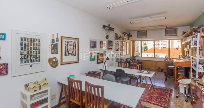 Sala comercial com 1 sala à venda na Avenida Cristóvão Colombo, 2162, Floresta, Porto Alegre