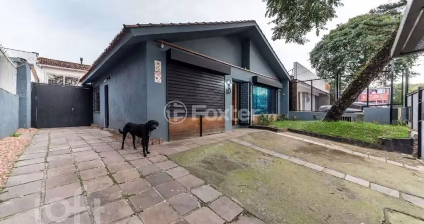 Casa com 3 quartos à venda na Rua Desembargador Espiridião de Lima Medeiros, 40, Três Figueiras, Porto Alegre