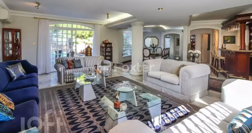 Casa com 4 quartos à venda na Rua Simão Bolívar, 410, Vila Conceição, Porto Alegre