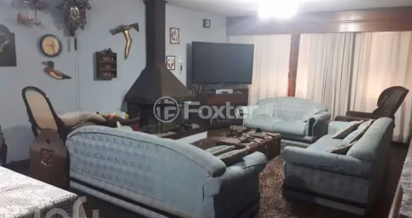 Casa com 3 quartos à venda na Rua Miracema, 67, Chácara das Pedras, Porto Alegre