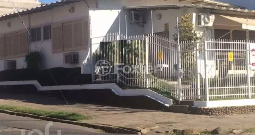Casa com 1 quarto à venda na Rua Doutor João Simplício Alves de Carvalho, 132, Vila Ipiranga, Porto Alegre