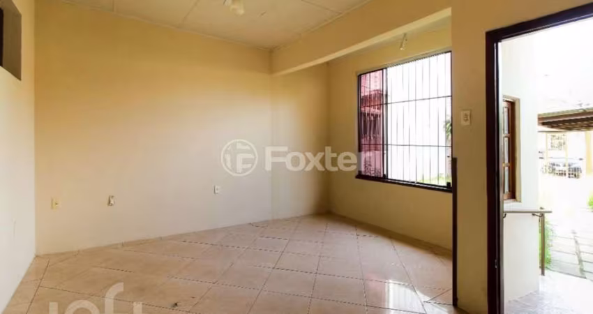 Casa com 3 quartos à venda na Travessa Olintho Sanmartin, 64, Vila Ipiranga, Porto Alegre