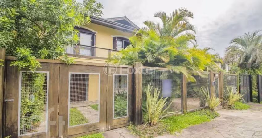 Casa com 3 quartos à venda na Rua Monte Alverne, 361, Chácara das Pedras, Porto Alegre