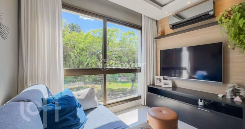 Apartamento com 2 quartos à venda na Rua Kiev, 46, Passo da Areia, Porto Alegre