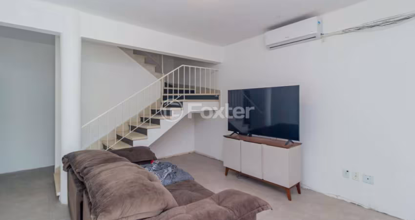 Casa com 5 quartos à venda na Rua Buarque de Macedo, 846, São João, Porto Alegre