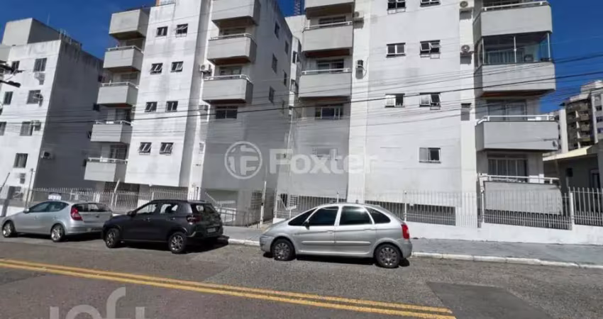 Apartamento com 3 quartos à venda na Rua Desembargador Gil Costa, 310, Capoeiras, Florianópolis