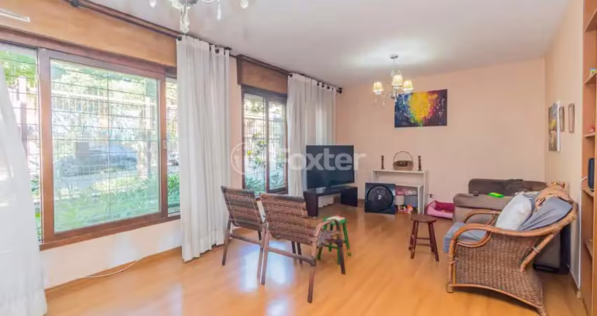 Casa com 3 quartos à venda na Rua Engenheiro Walter Boehl, 385, Vila Ipiranga, Porto Alegre