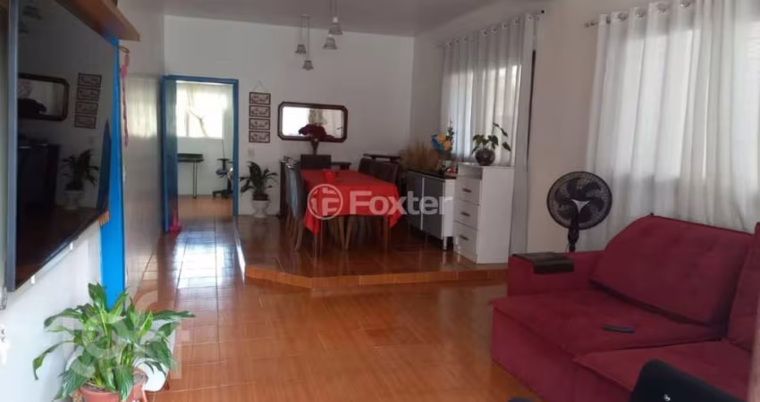 Casa com 2 quartos à venda na Rua Octávio de Souza, 228, Teresópolis, Porto Alegre