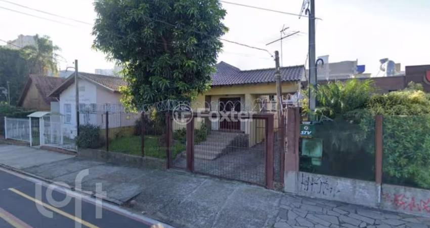 Casa com 3 quartos à venda na Avenida Benno Mentz, 356, Vila Ipiranga, Porto Alegre