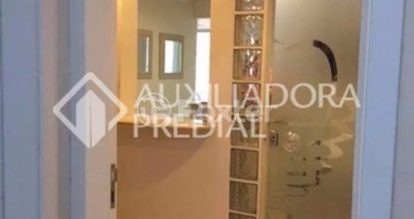 Apartamento com 3 quartos à venda na Rua Senhor dos Passos, 235, Centro Histórico, Porto Alegre