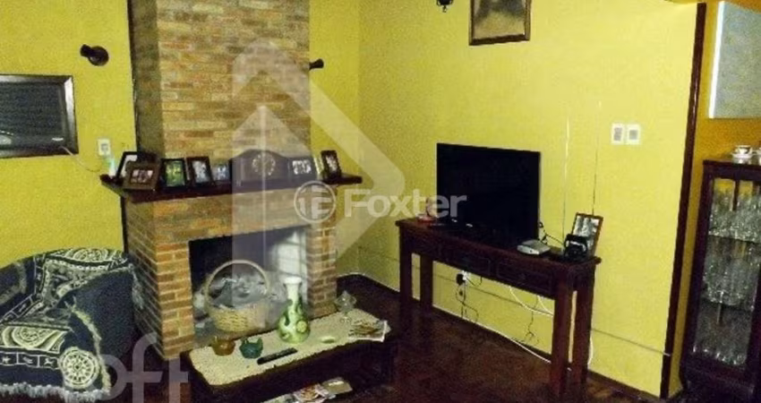 Casa com 7 quartos à venda na Rua Faria Santos, 355, Petrópolis, Porto Alegre