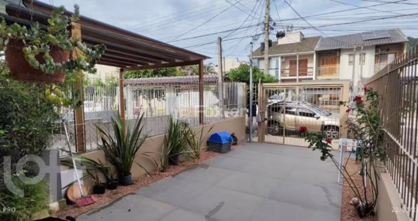 Casa com 2 quartos à venda na Rua Ilari Arlindo Basei, 191, Guarujá, Porto Alegre