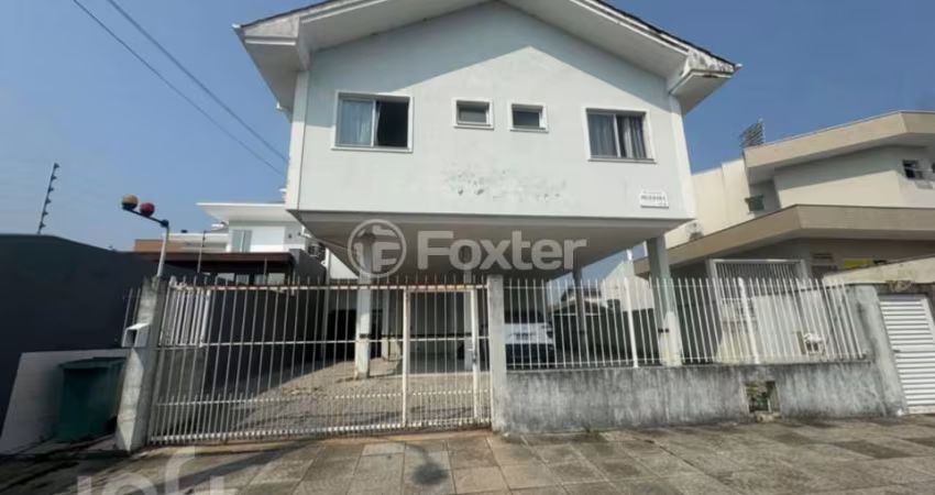 Apartamento com 2 quartos à venda na Rua Jardim Esperança, 20, Carianos, Florianópolis