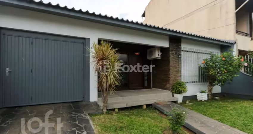 Casa com 3 quartos à venda na Rua Júlio de Castilhos, 890, Niterói, Canoas
