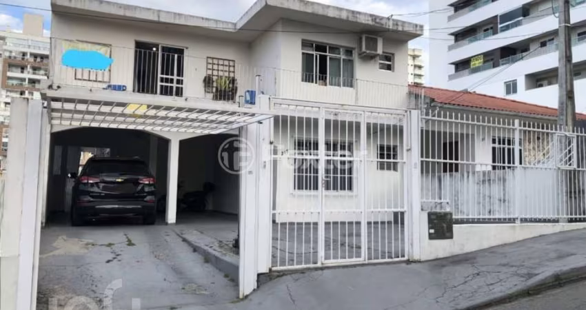 Casa com 6 quartos à venda na Rua Manoel Loureiro, 215, Barreiros, São José