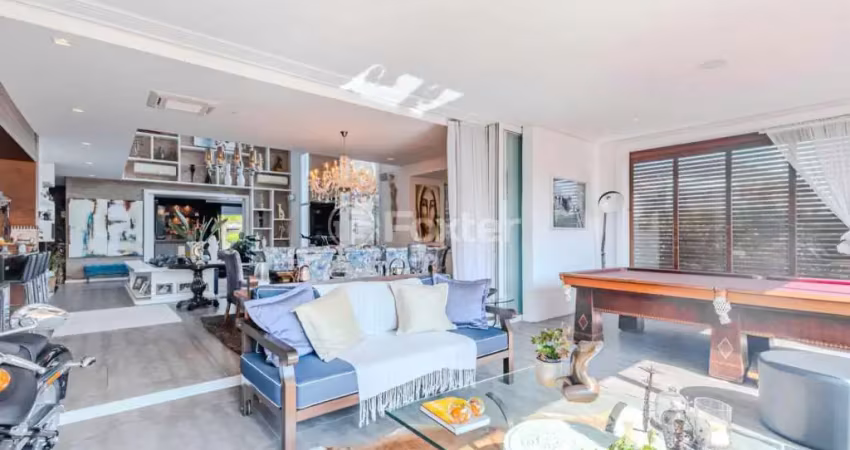 Casa em condomínio fechado com 4 quartos à venda na Avenida Juca Batista, 8000, Chapéu do Sol, Porto Alegre