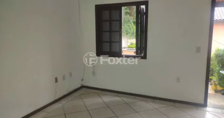 Casa em condomínio fechado com 2 quartos à venda na Avenida Monte Cristo, 100, Vila Nova, Porto Alegre