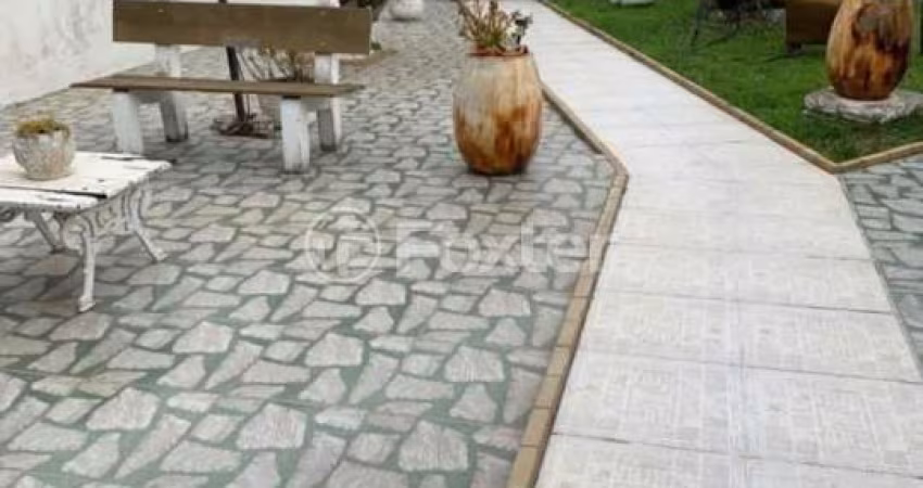 Casa com 3 quartos à venda na Avenida Toledo Piza, 1165, Sarandi, Porto Alegre