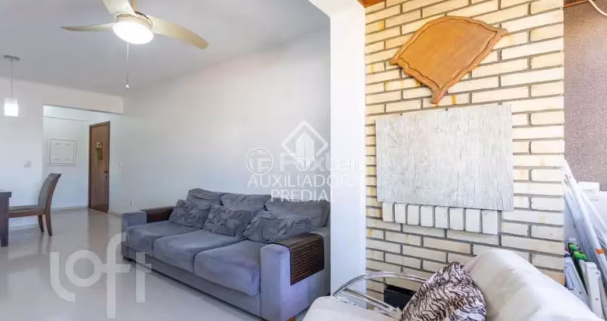 Apartamento com 3 quartos à venda na Rua Brito Peixoto, 237, Passo da Areia, Porto Alegre